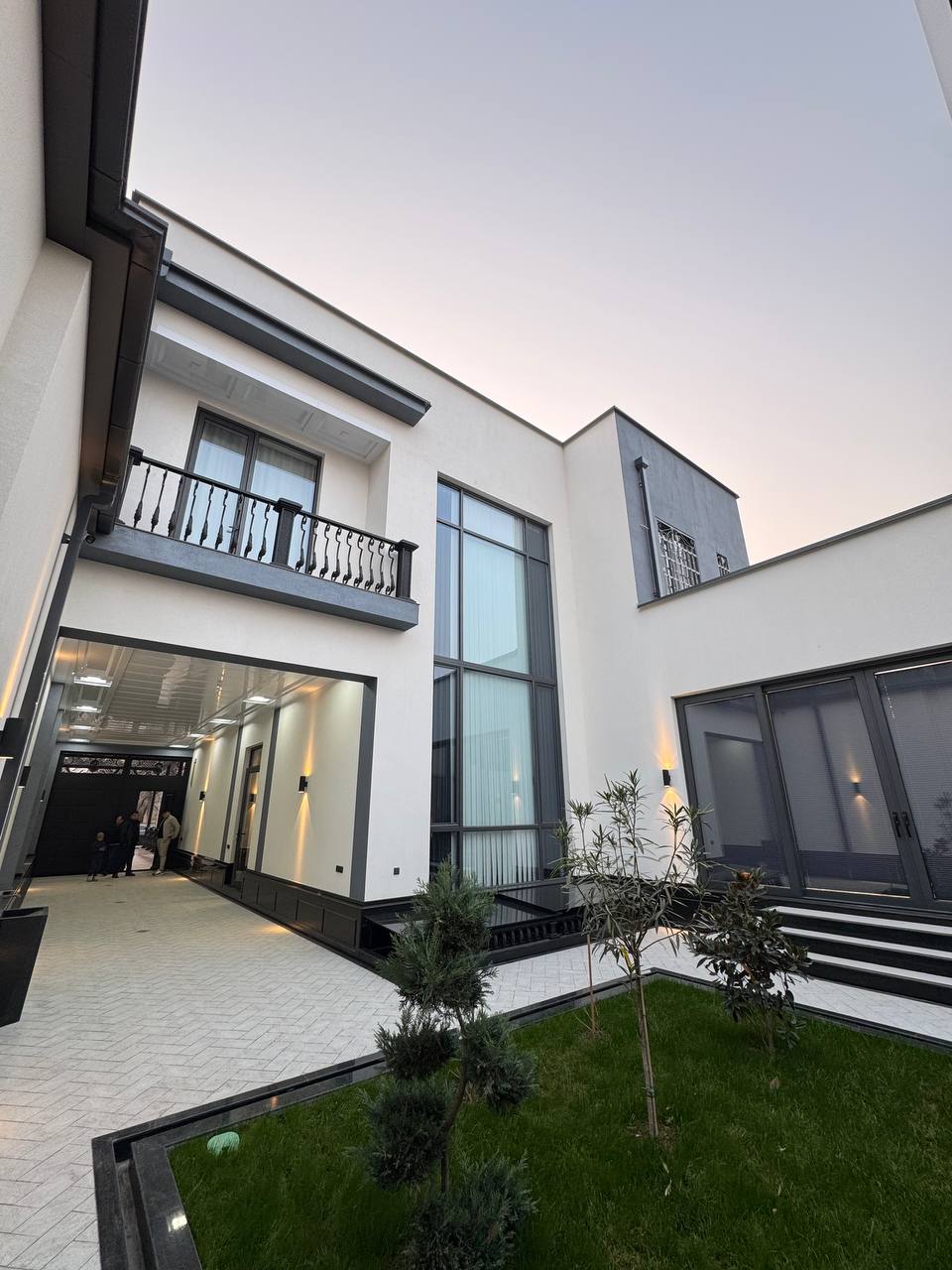 Евро дом на Луначарского