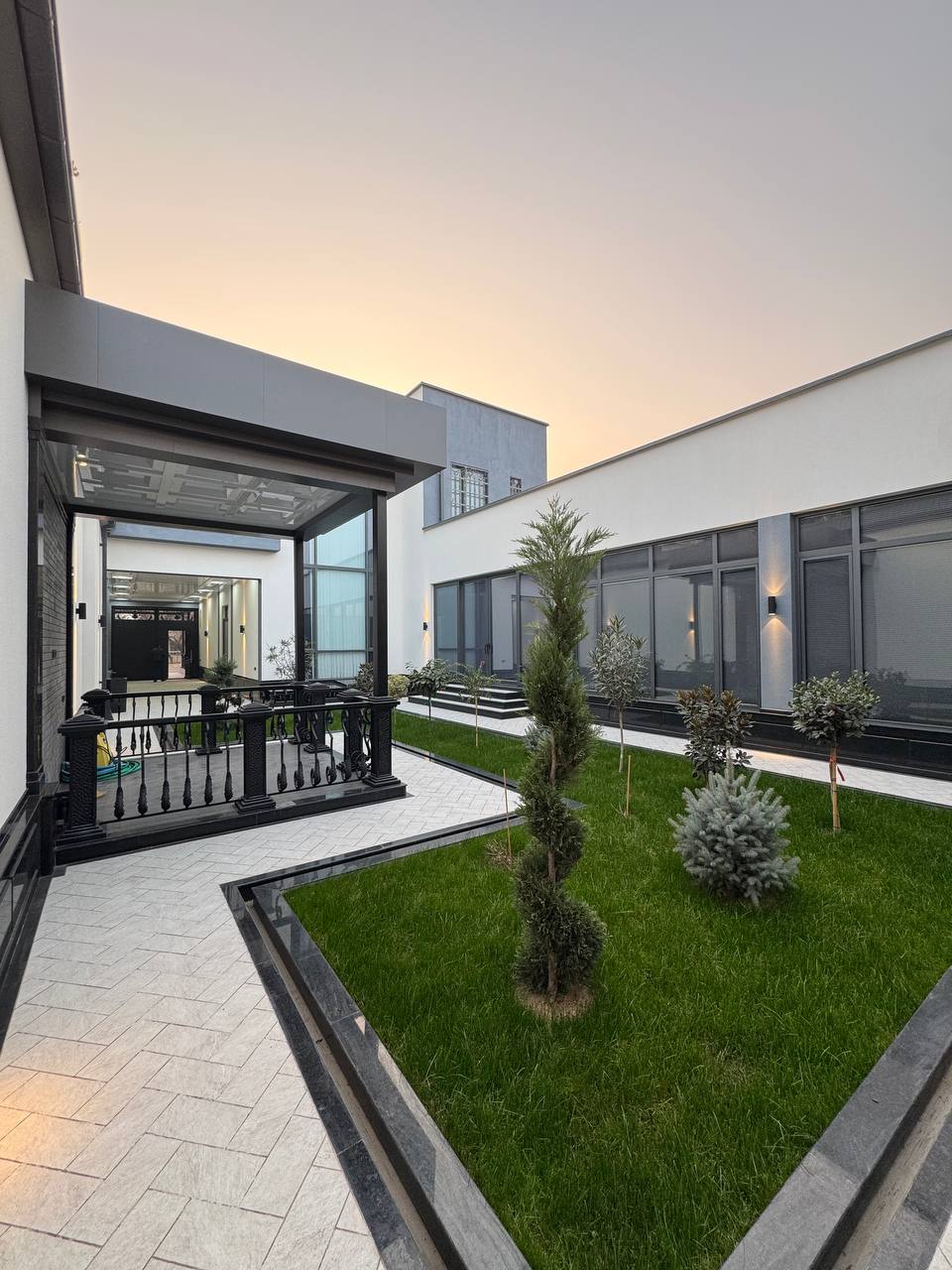 Евро дом на Луначарского