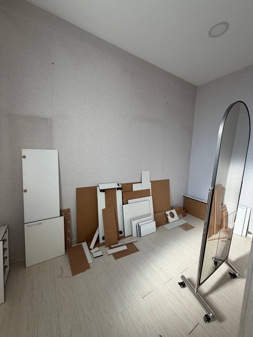 ПРОДАЁТСЯ 4-КОМНАТНАЯ КВАРТИРА В ДАРХАНЕ