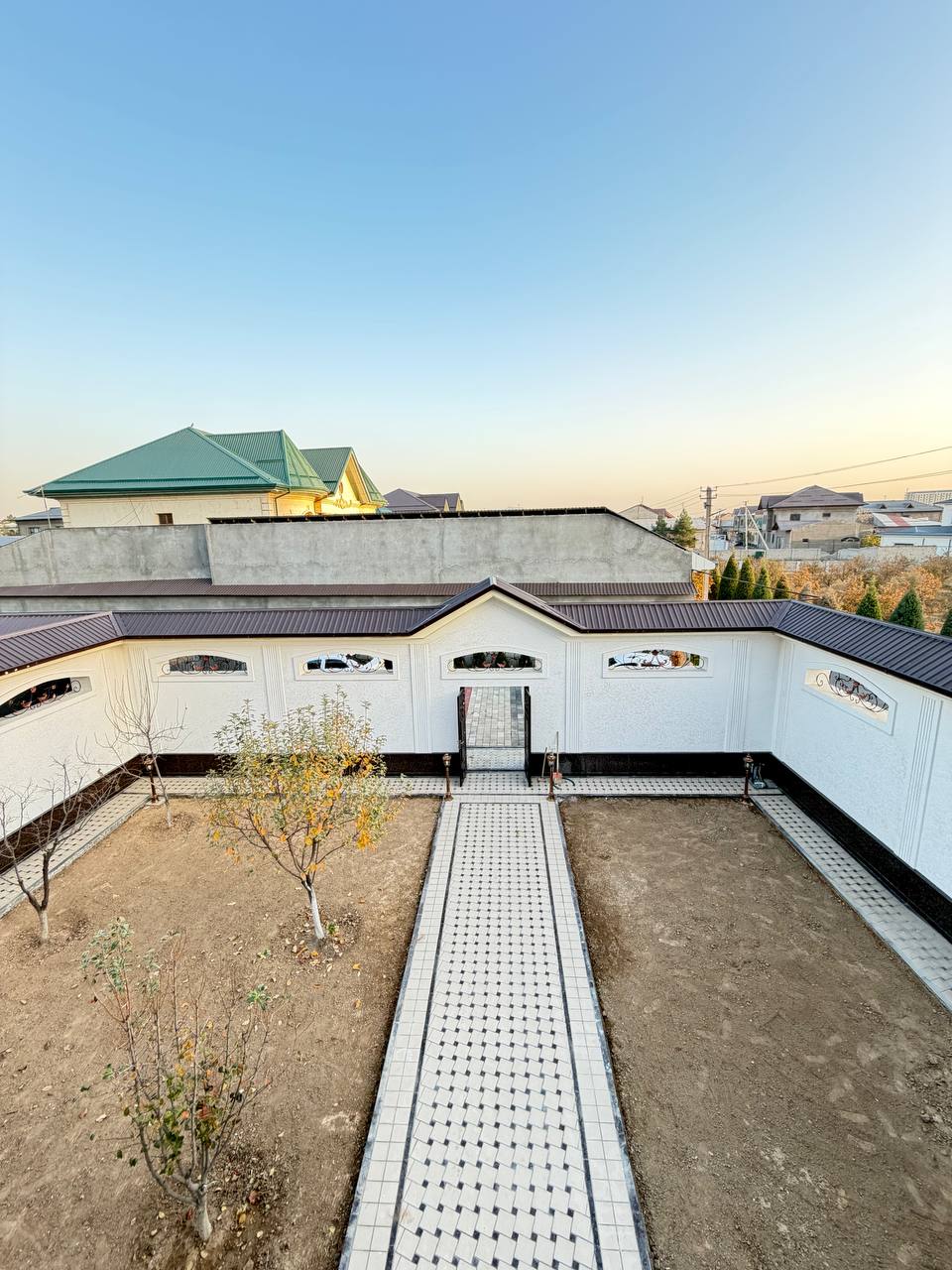 Продаётся СУПЕР ЕВРО участок с домом – Сергели