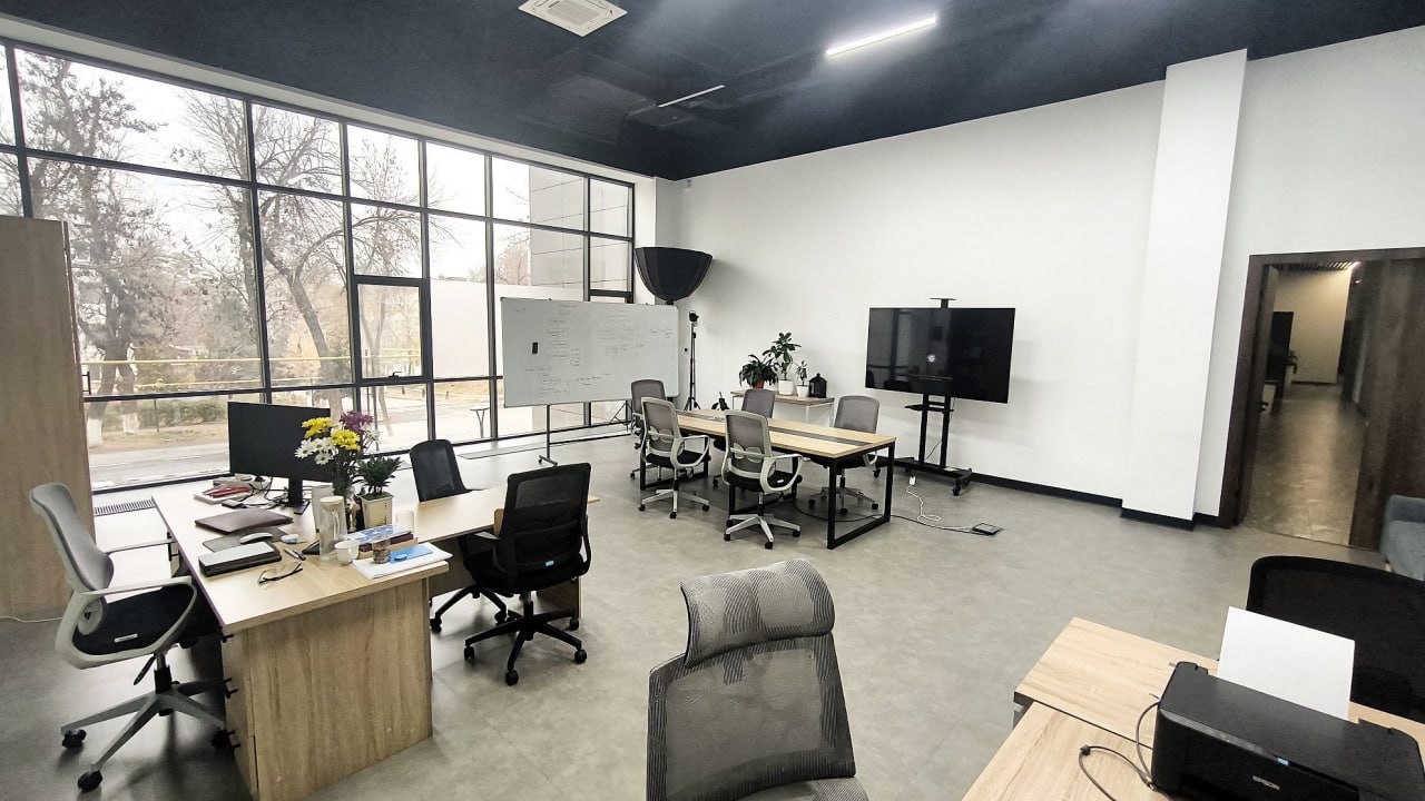 Аренда в PLATINUM Business Center - Офис 78,20м²