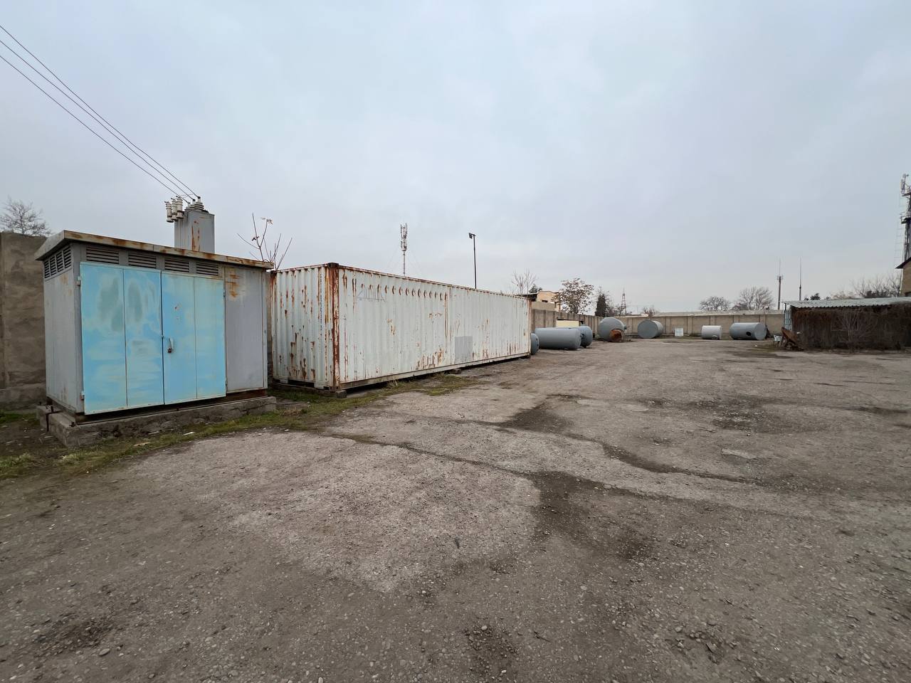 Продаётся 60 соток территория под любое производство