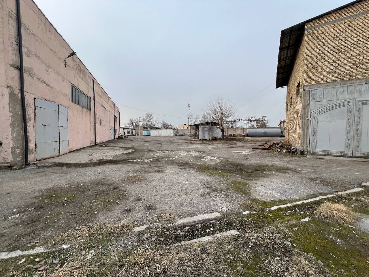 Продаётся 60 соток территория под любое производство