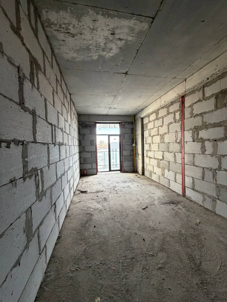 Продается в новостройке ЖК Shahriobod 3х комнатная