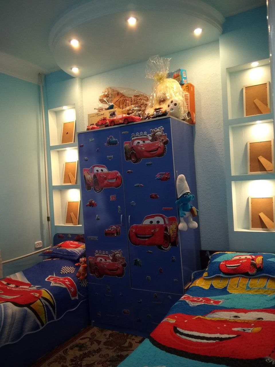 Продаётся 4-комнатная квартира в Яккасарайском районе