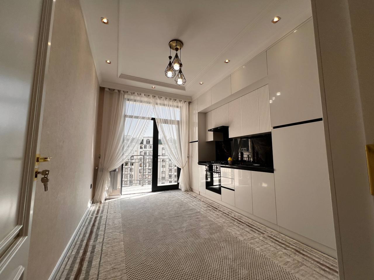 ПРОДАЁТСЯ ПРОСТОРНАЯ КВАРТИРА В НОВОСТРОЙКЕ