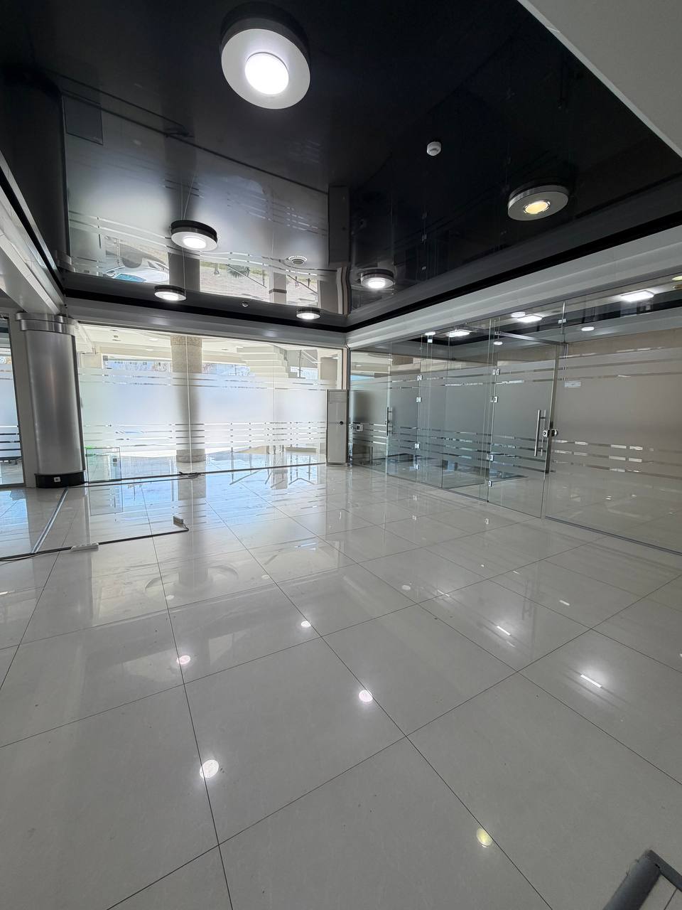 Сдается в аренду отдельно стоящее 4-х уровневое здание