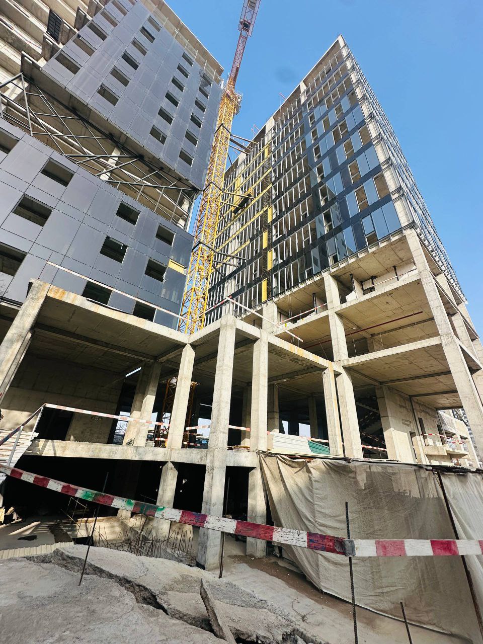 1-bedroom and 3-bedroom apartments for sale in Livingood residential complex