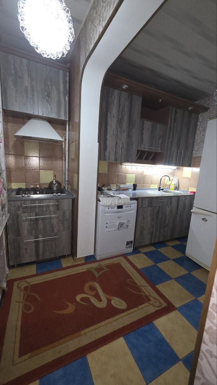 Toshkent markazida 3 xonali kvartira sotiladi