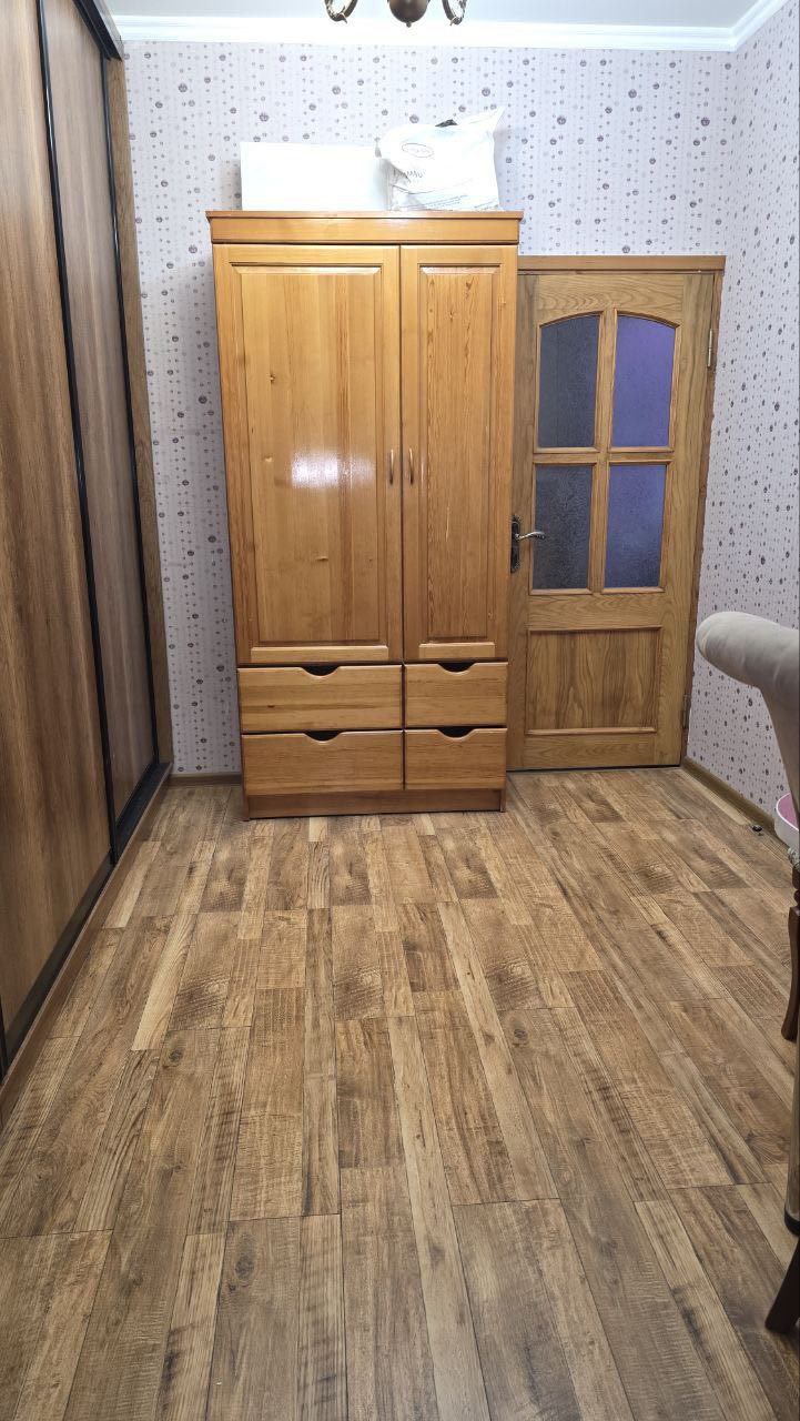 Toshkent markazida 3 xonali kvartira sotiladi