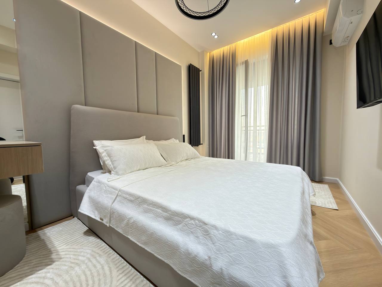 Стильная квартира с дизайнерским ремонтом и мини-террасой в ЖК Green Island