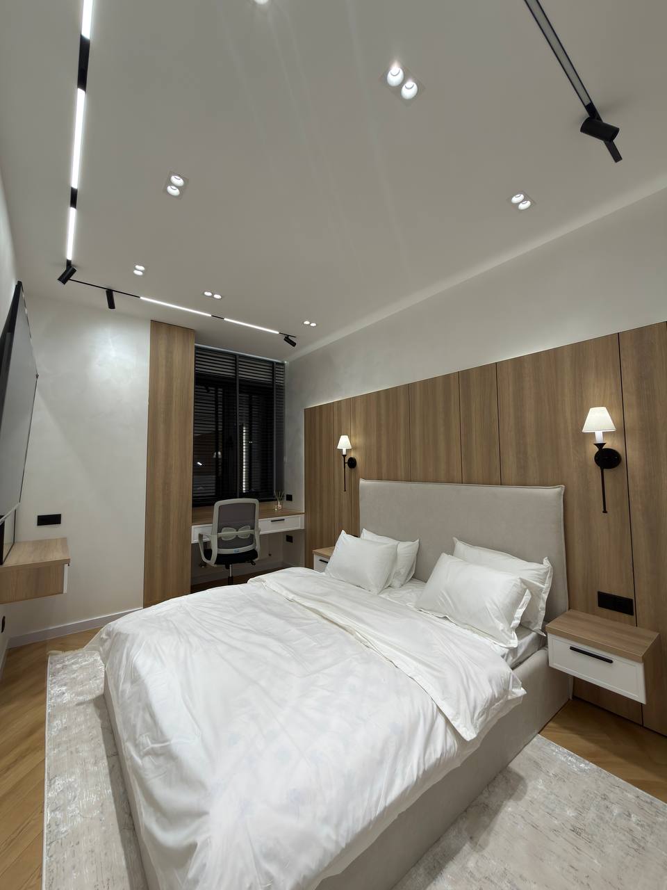 3-комнатная квартира с мебелью и техникой в ЖК Muhtasham, Алайский