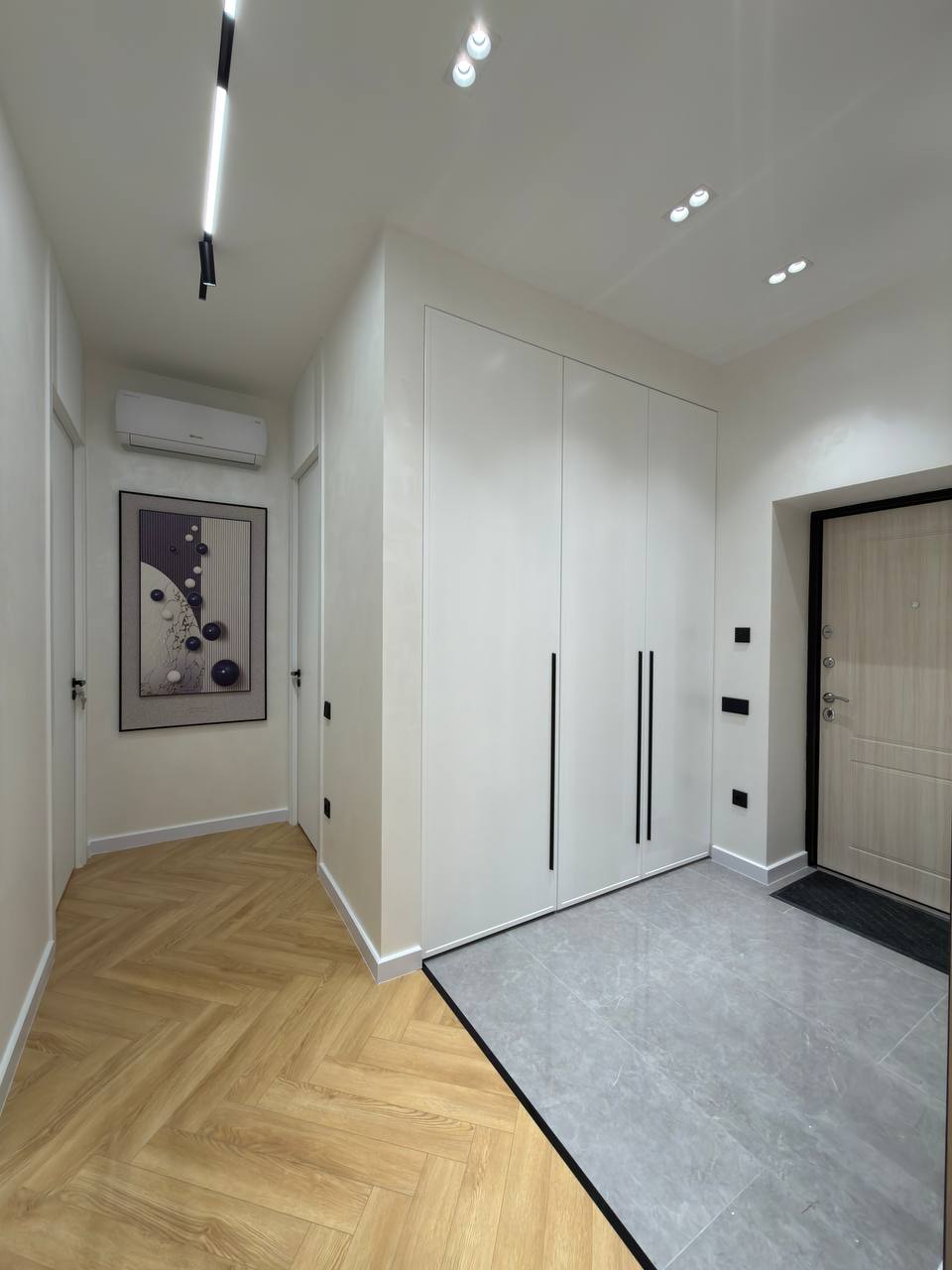 3-комнатная квартира с мебелью и техникой в ЖК Muhtasham, Алайский