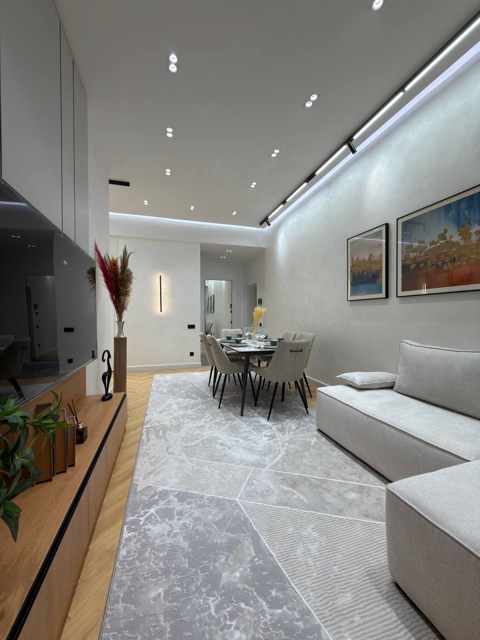 Mirzo-Ulug‘bek tumanida yangi uyda kvartira sotiladi