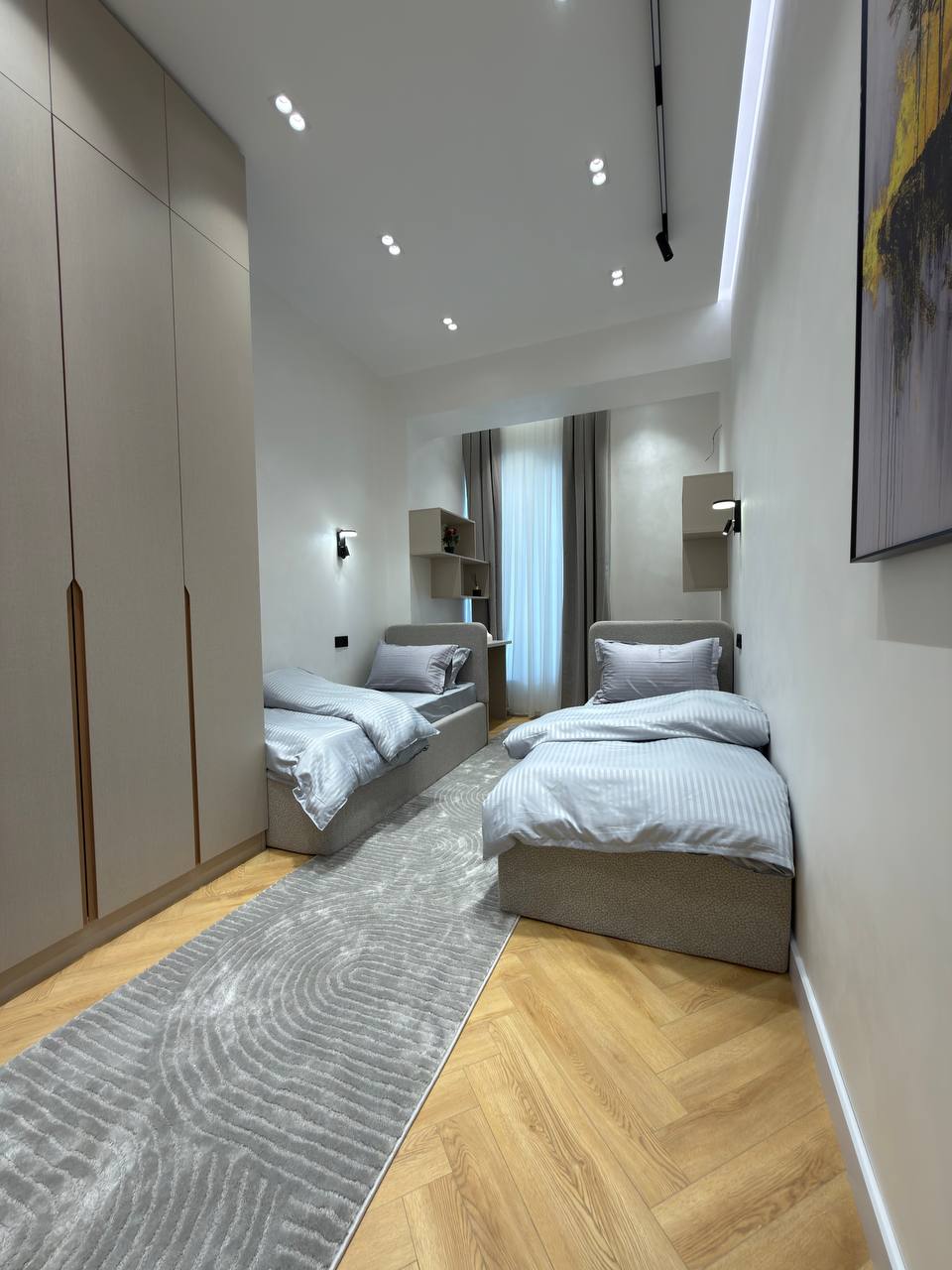 Mirzo-Ulug‘bek tumanida yangi uyda kvartira sotiladi