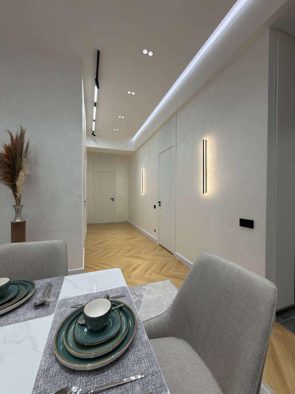 Mirzo-Ulug‘bek tumanida yangi uyda kvartira sotiladi