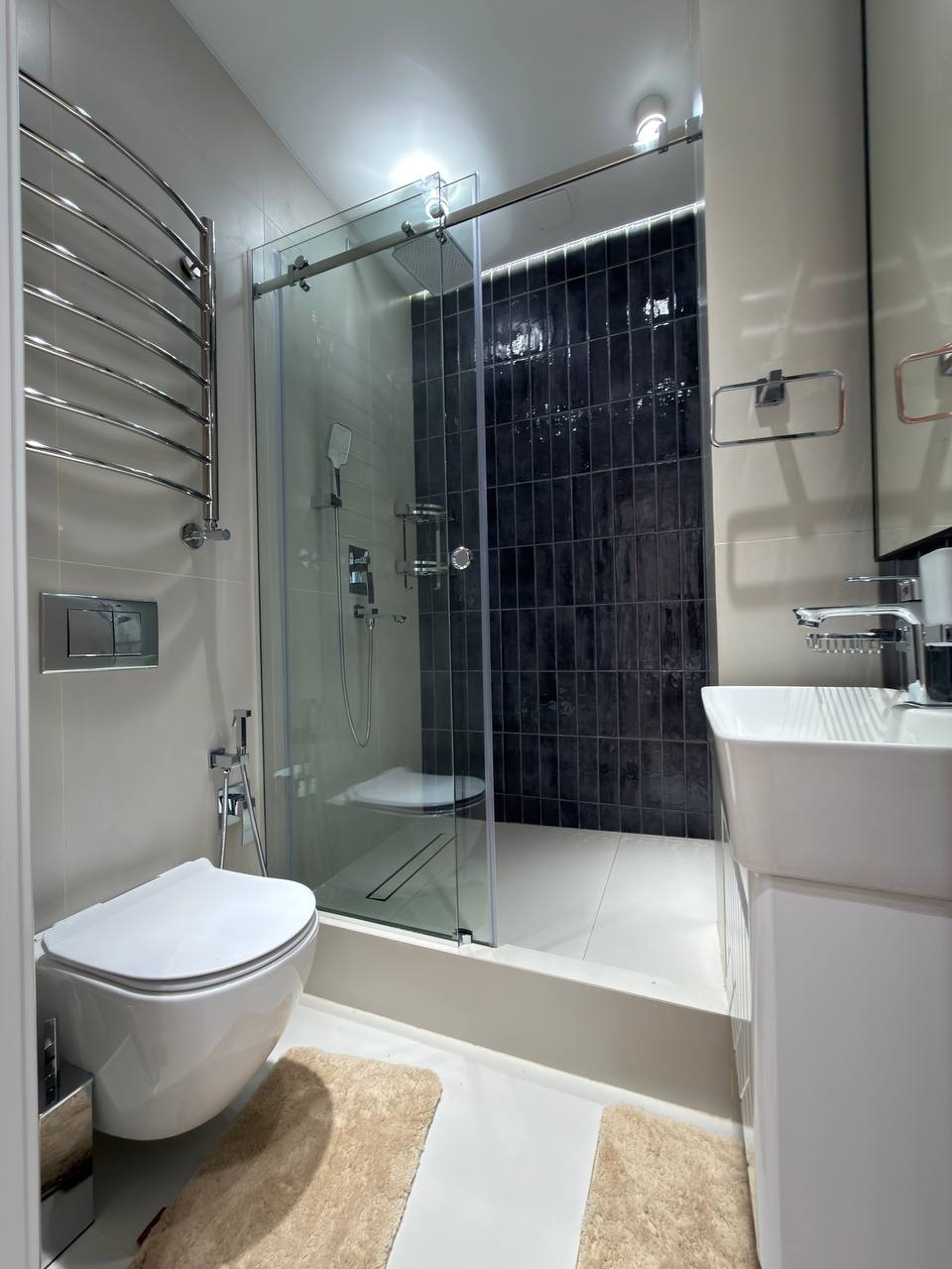 Mirzo-Ulug‘bek tumanida yangi uyda kvartira sotiladi