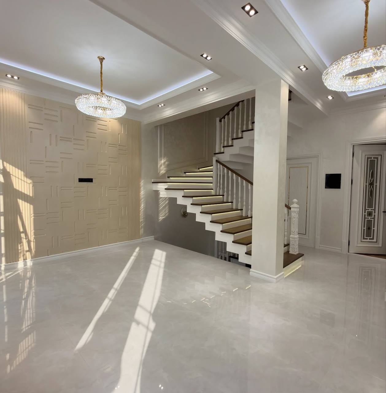 Tsiolkovskiy ko‘chasidagi yevrouy — Toshkentning Mirzo-Ulug‘bek tumanida yangi uy sotiladi