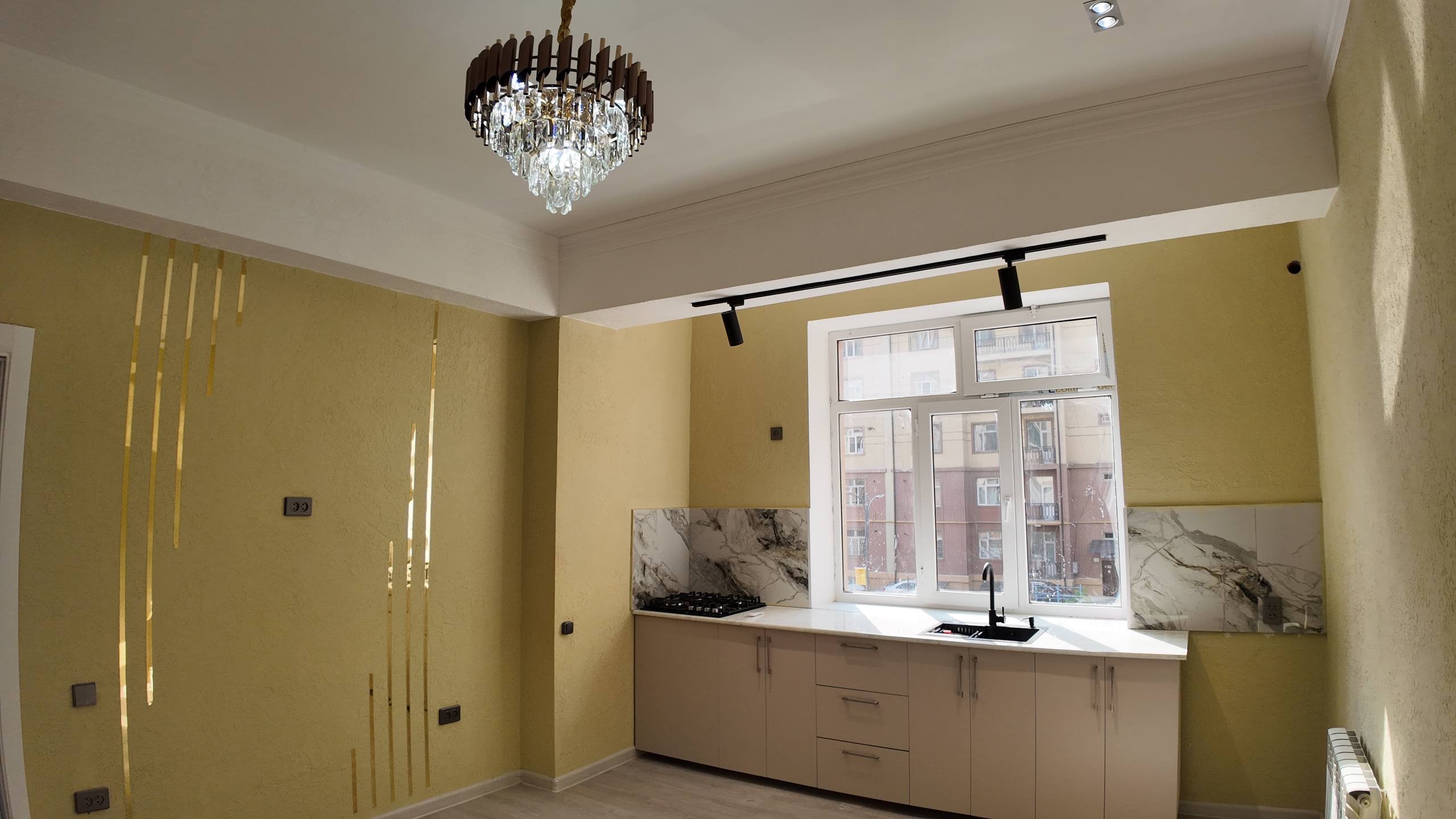 Продается 1-комнатная квартира в Asia House