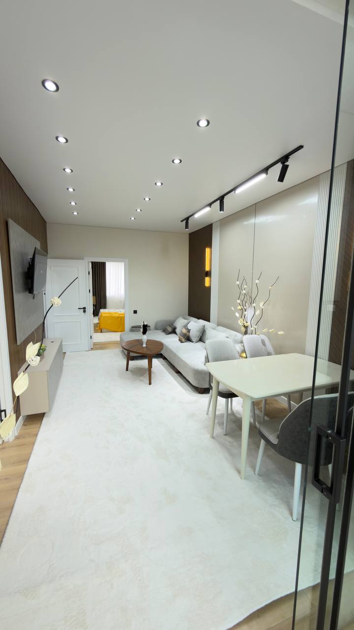 Chilonzorda 2 xonali kvartira sotiladi