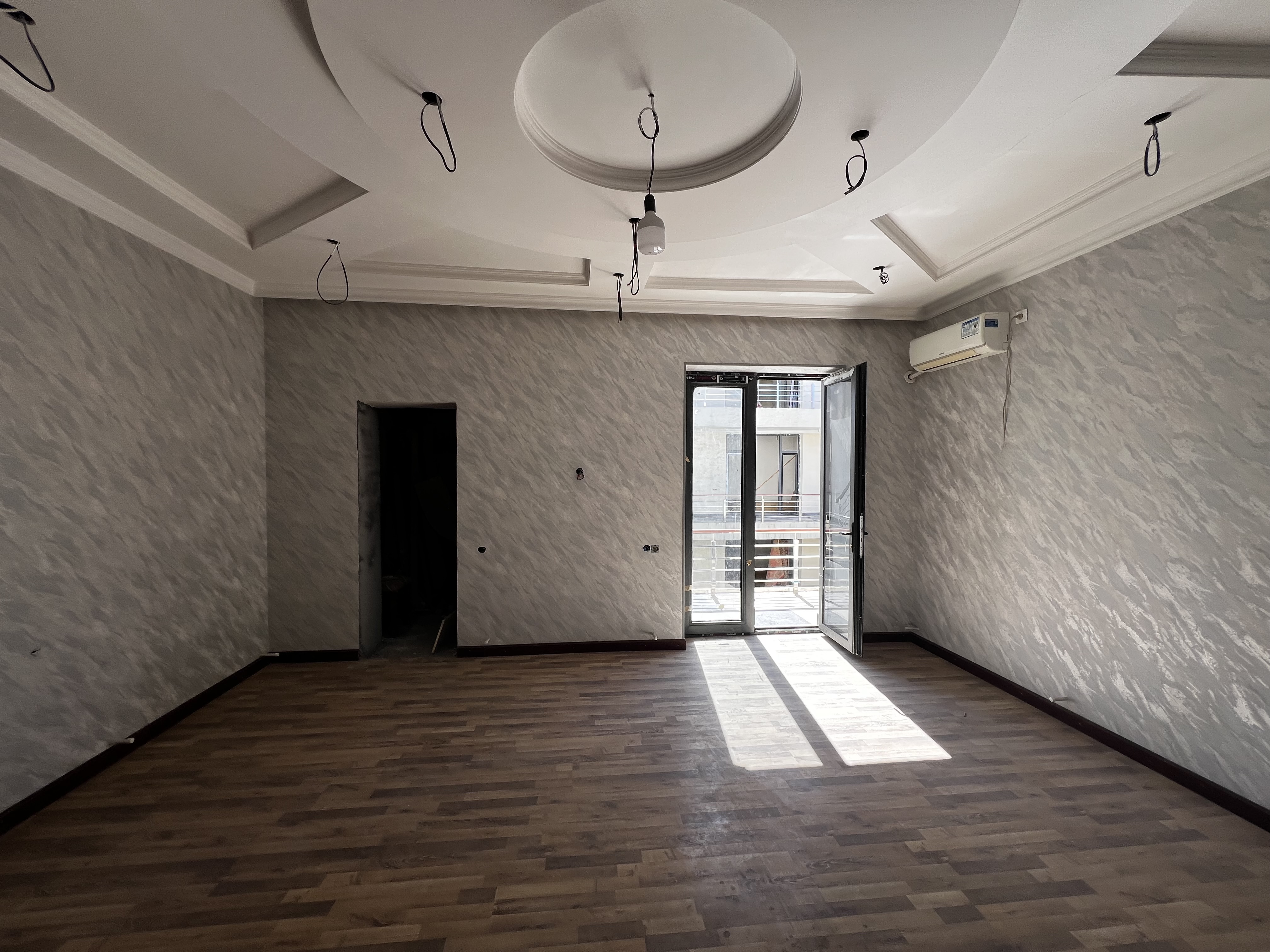 Building for a Hotel in Yashnabad District