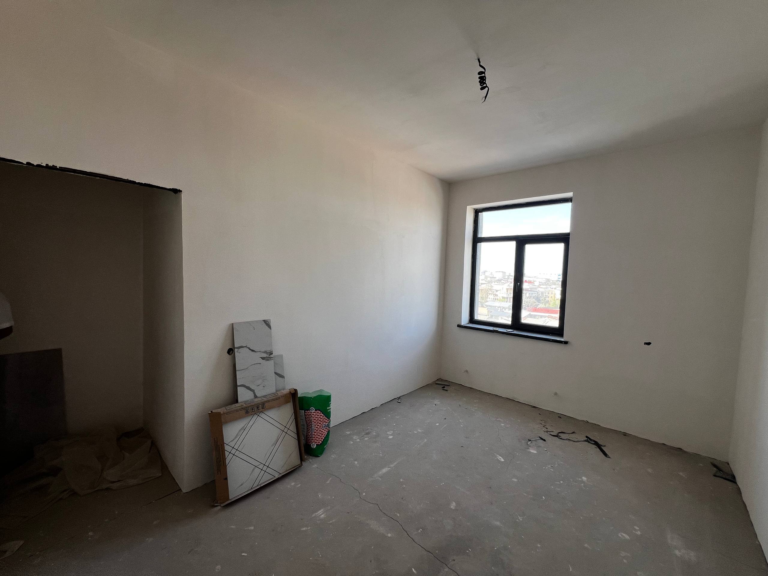 Obinazir JK yangi qurilishida 3 xonali kvartira