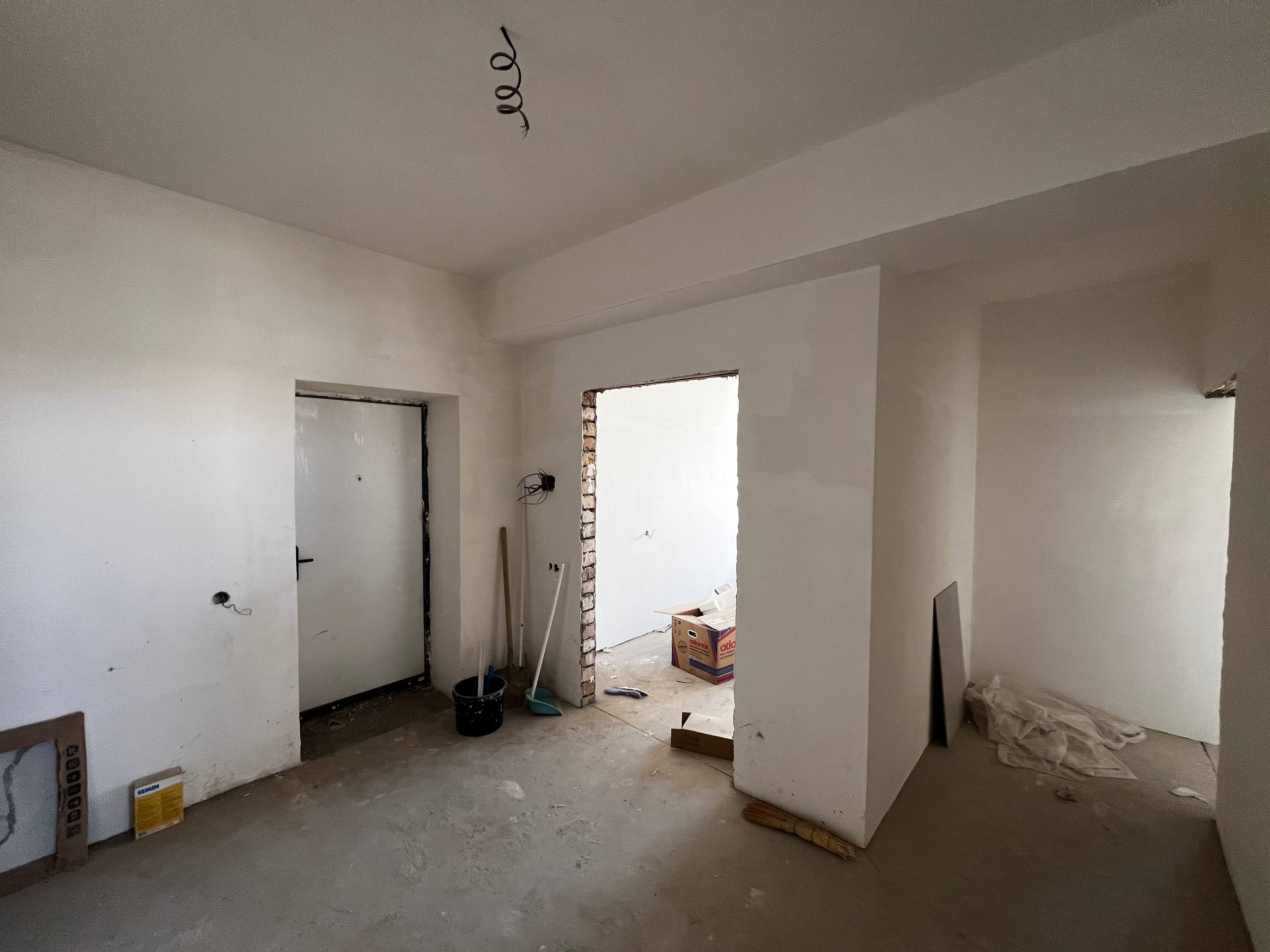 Obinazir JK yangi qurilishida 3 xonali kvartira