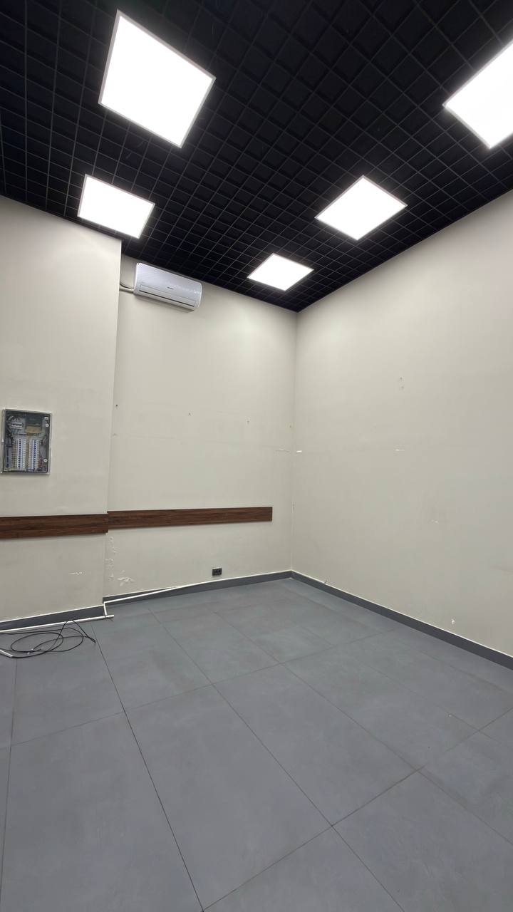 Commercial space for rent in the city center on the first line