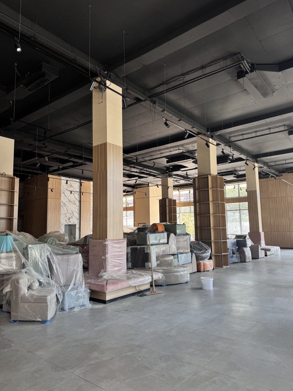 АРЕНДА: ПРЕСТИЖНЫЙ БИЗНЕС-ЦЕНТР В ЮНУСАБАДСКОМ РАЙОНЕ