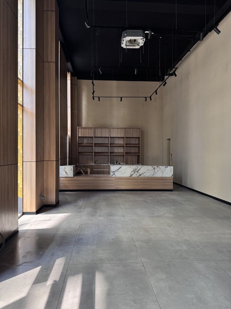 АРЕНДА: ПРЕСТИЖНЫЙ БИЗНЕС-ЦЕНТР В ЮНУСАБАДСКОМ РАЙОНЕ