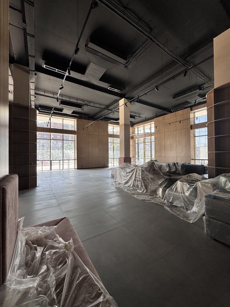 АРЕНДА: ПРЕСТИЖНЫЙ БИЗНЕС-ЦЕНТР В ЮНУСАБАДСКОМ РАЙОНЕ