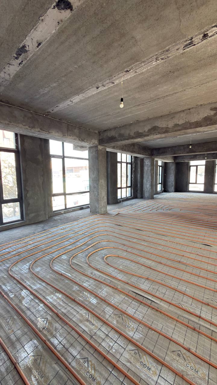 Jiguli bar yonida alohida turuvchi bino ijaraga beriladi