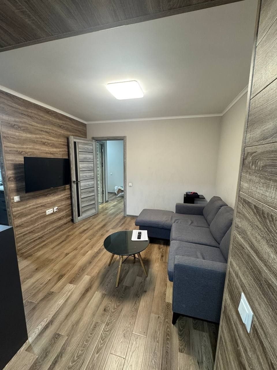 5 KVARTAL 2 XONALI YEVRO TA’MIRLI KVARTIRA