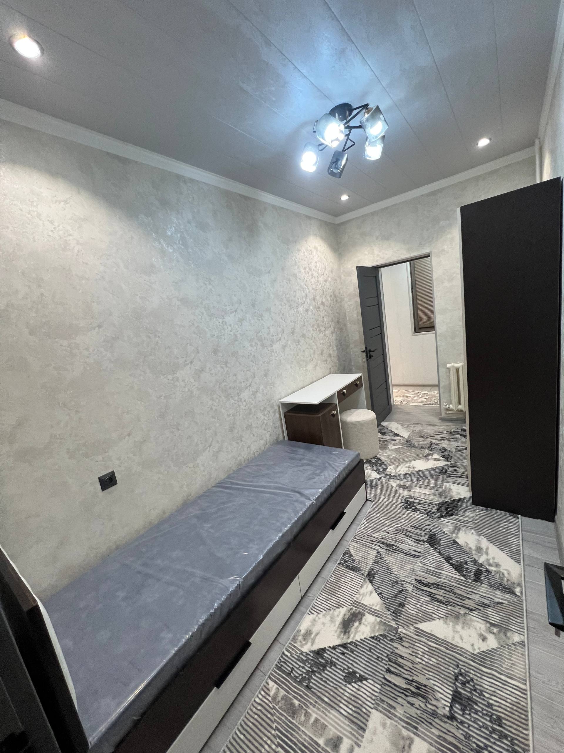 C13, Labzak — g‘ishtli uyda 3 xonali kvartira