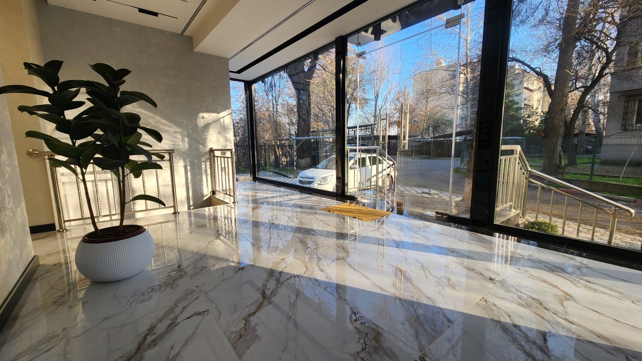 C-1 Commercial Space 102 m² for Any Business, 1st Floor