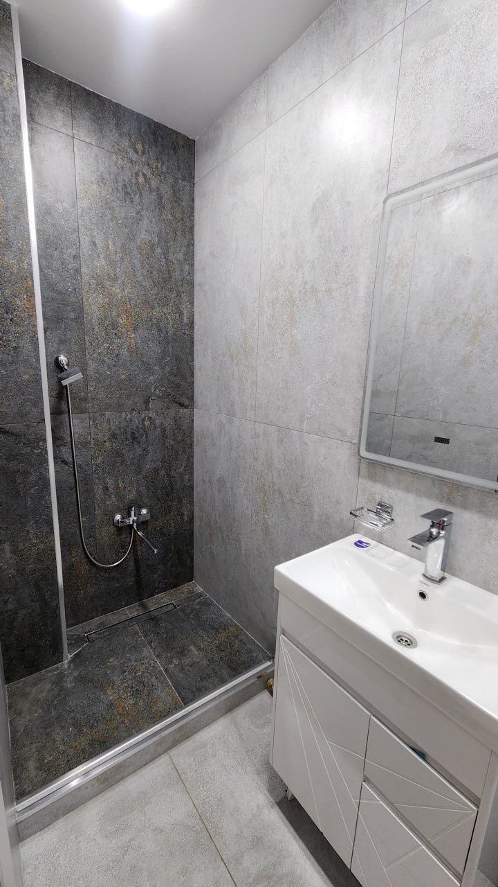 C-1 Commercial Space 102 m² for Any Business, 1st Floor