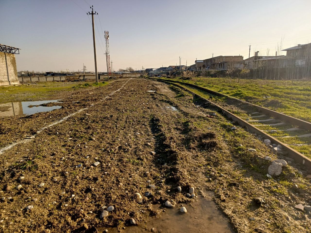 Продажа коммерческой земли в Ташкенте — участок промышленного назначения 2,6 га в Янги-Хаётском районе