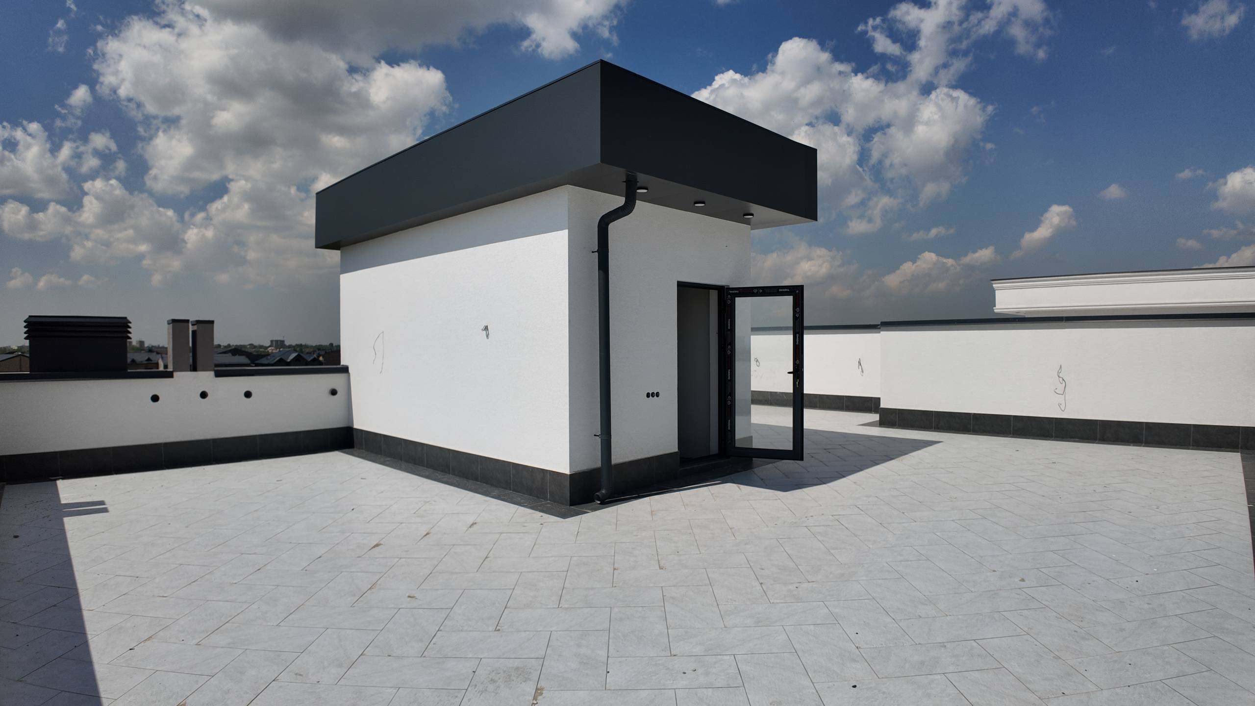 Kibrayda yangi uy — kenglik, sifat va shinamlik bir joyda