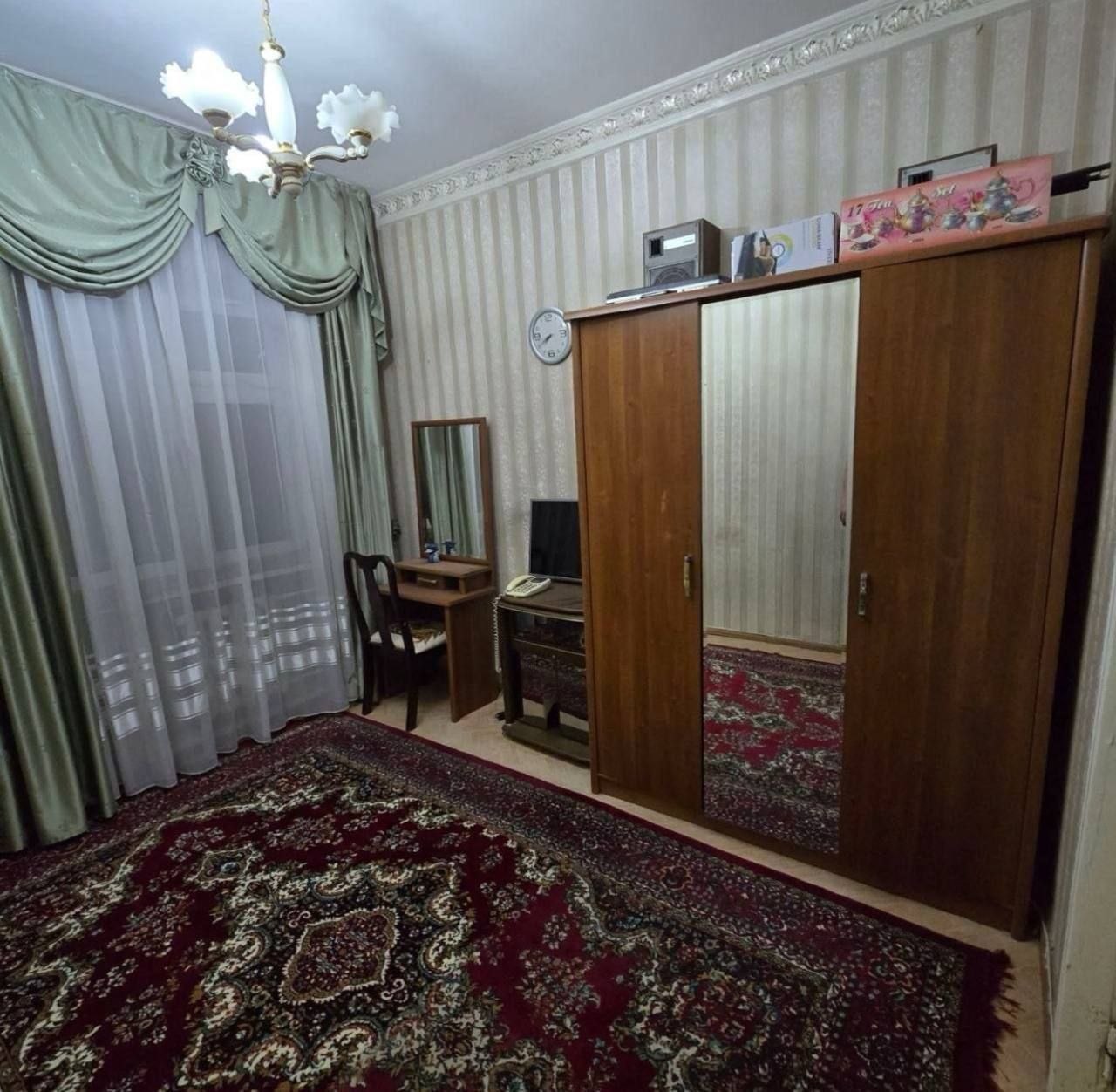 Высокопотолочный дом 2-комнатная квартира Чиланзар, 1 квартал