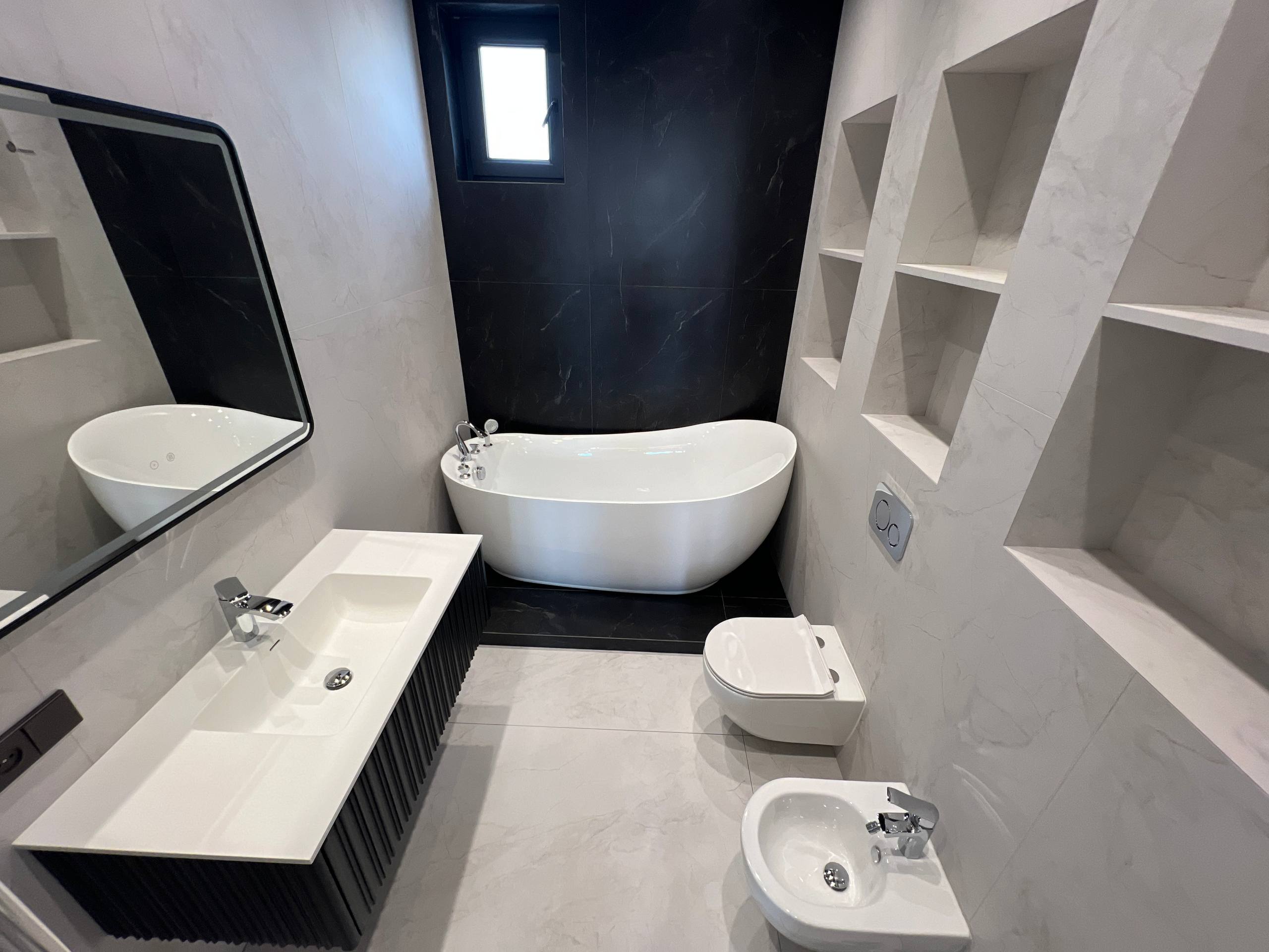 Дом в центре Луначарского 5 соток — 600 м², бассейн, 3 уровня