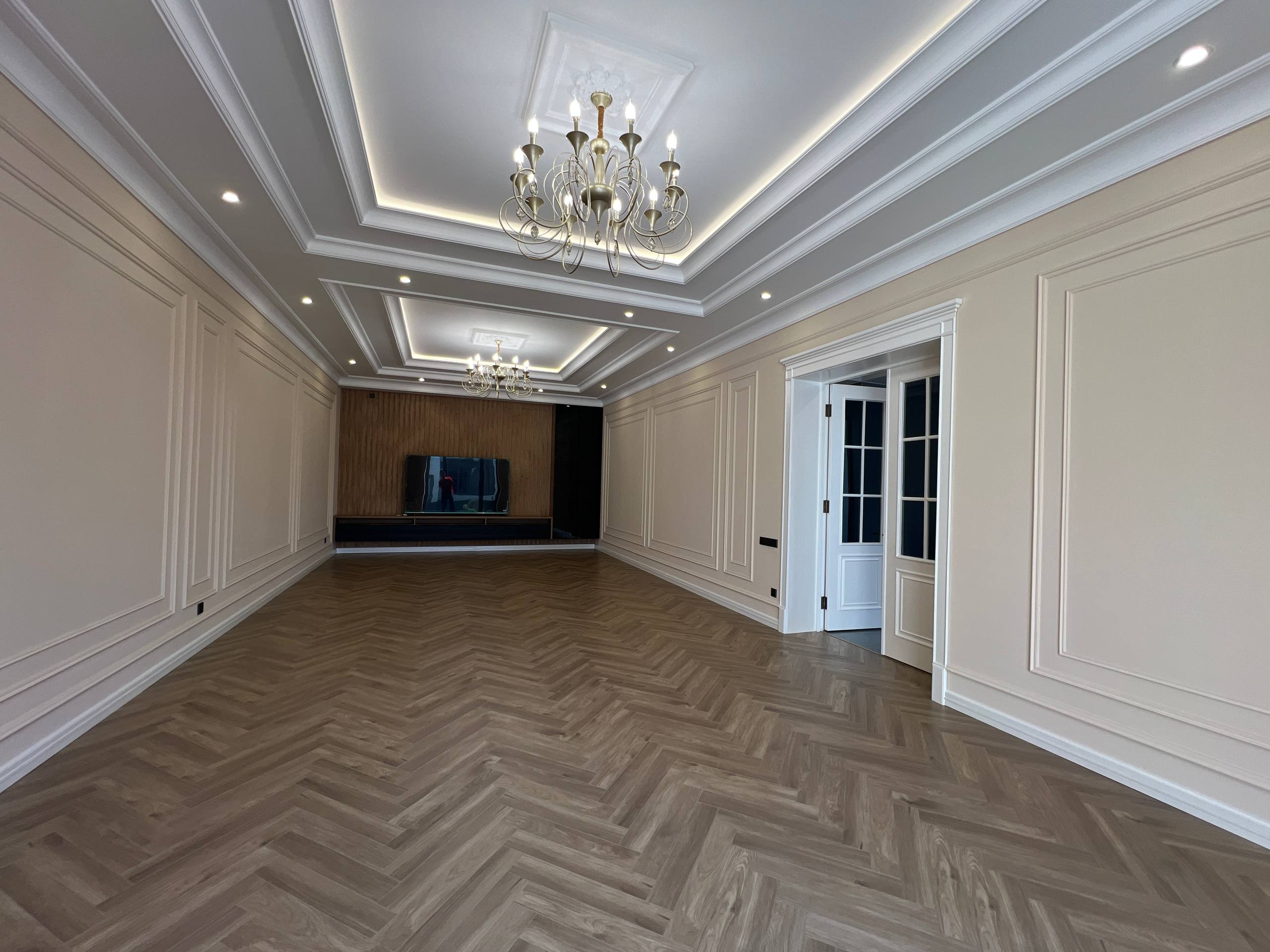 Дом в центре Луначарского 5 соток — 600 м², бассейн, 3 уровня