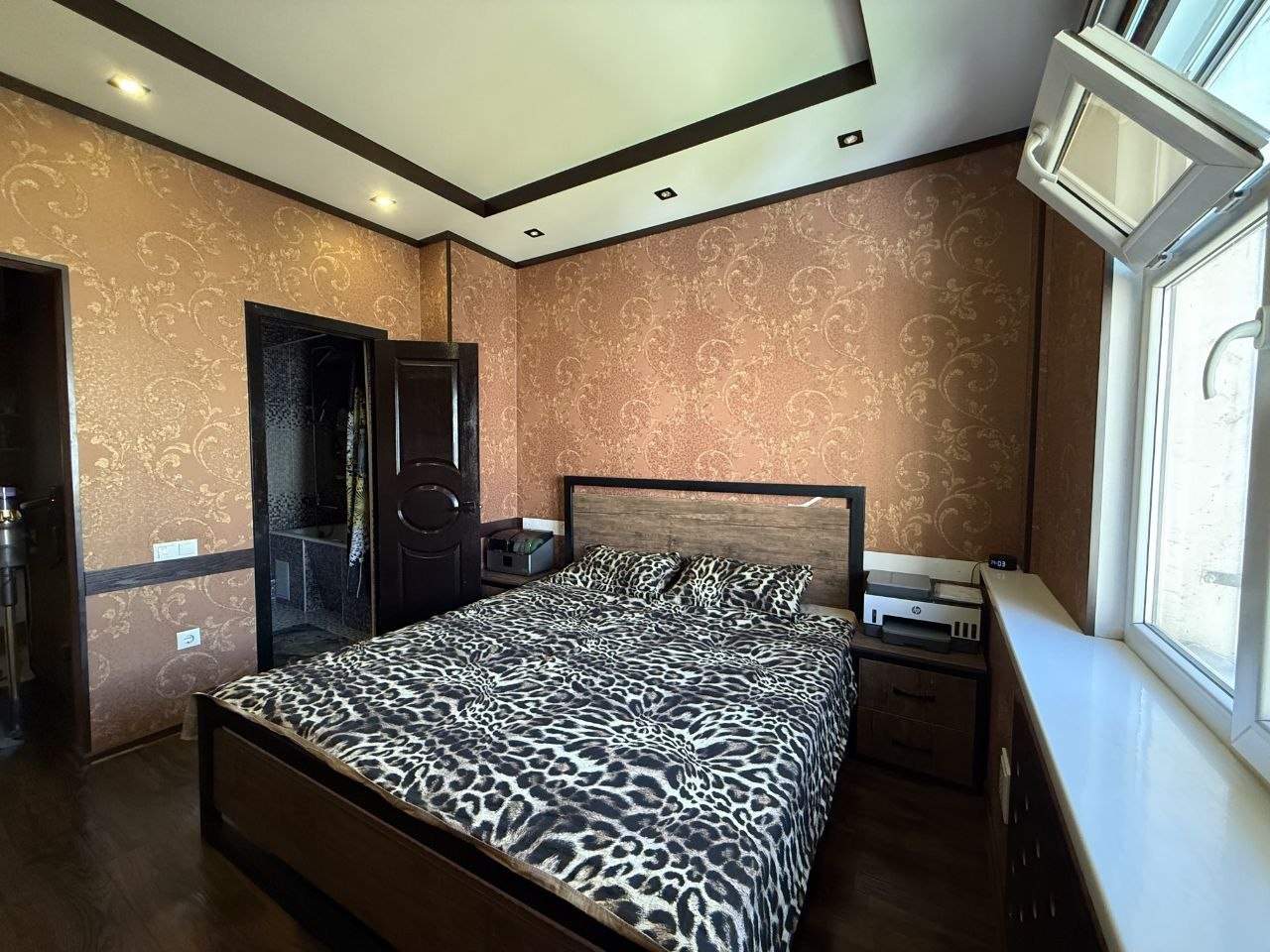 4-комнатная квартира на 7 этаже 9-этажного дома в Сергели-8.