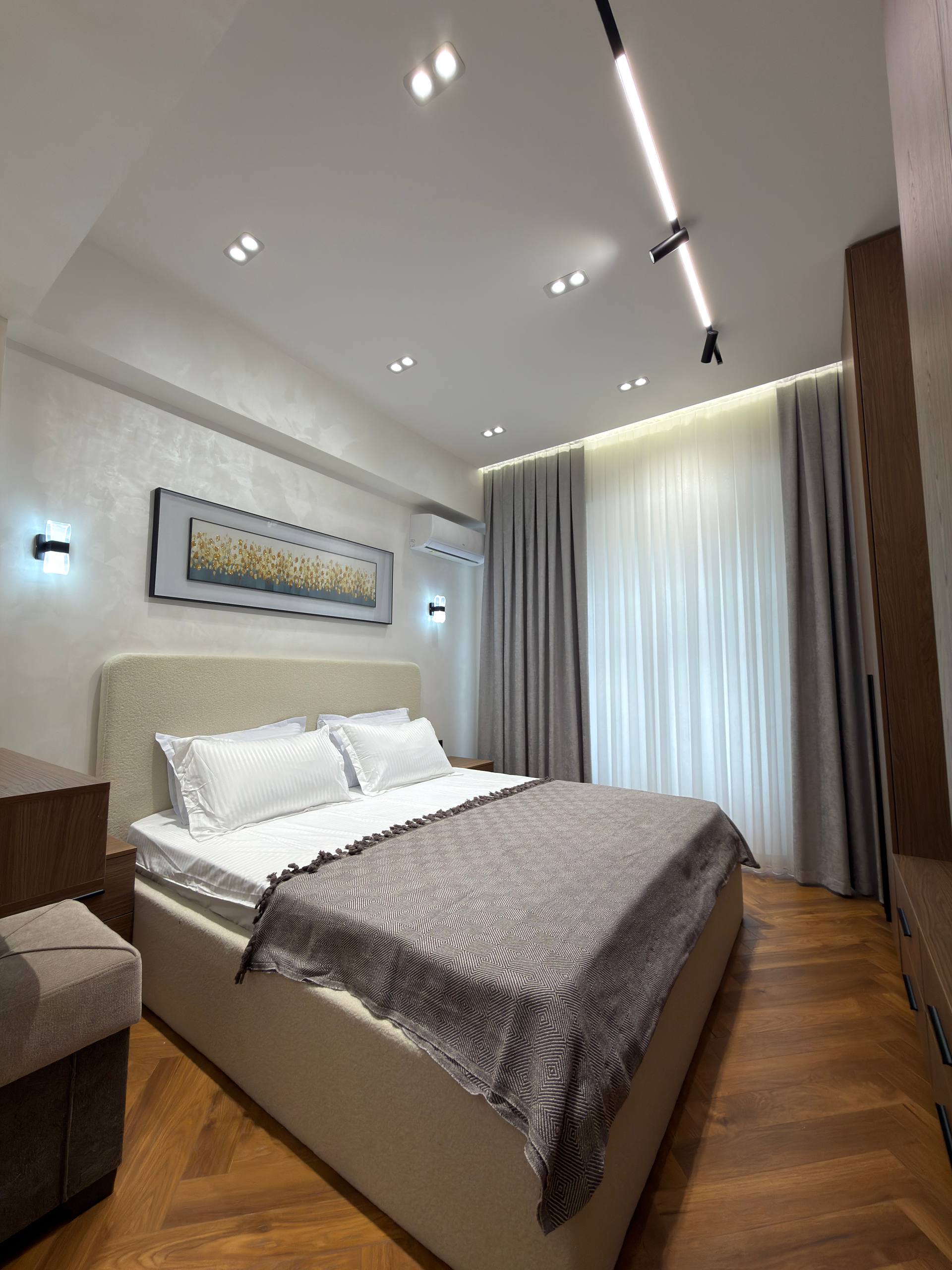 просторная 4-комнатная квартира с отдельной кухней в современном жилом комплексе Poytaxt Residence