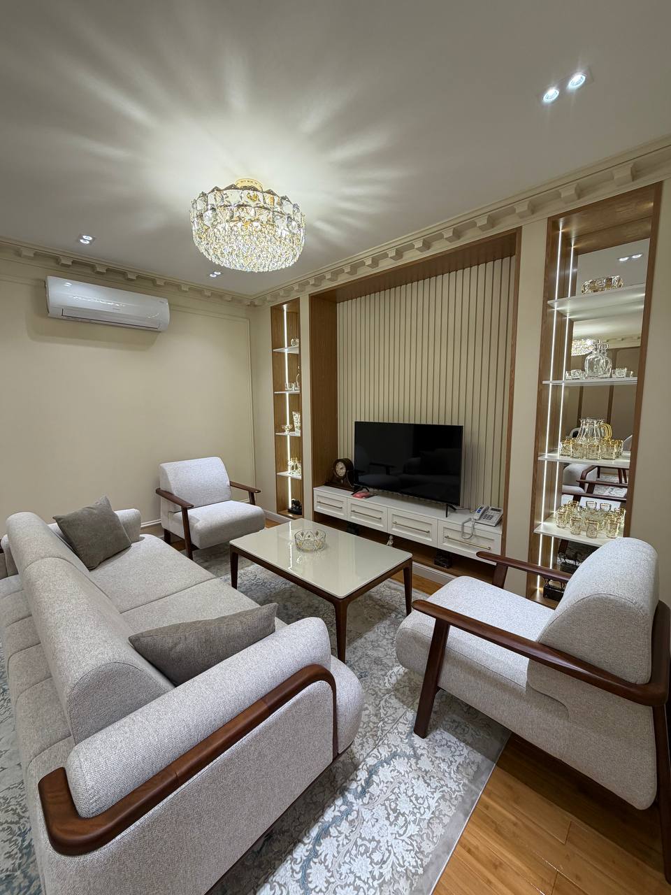 3-комнатная квартира на Ц-1, Мирзо-Улугбекский район — купить квартиру в Ташкенте с новым ремонтом и полной комплектацией