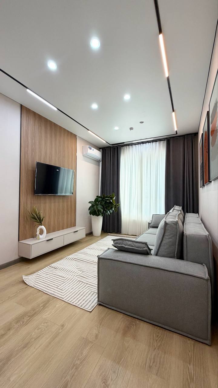 Apartment in Oz Makon by Golden House