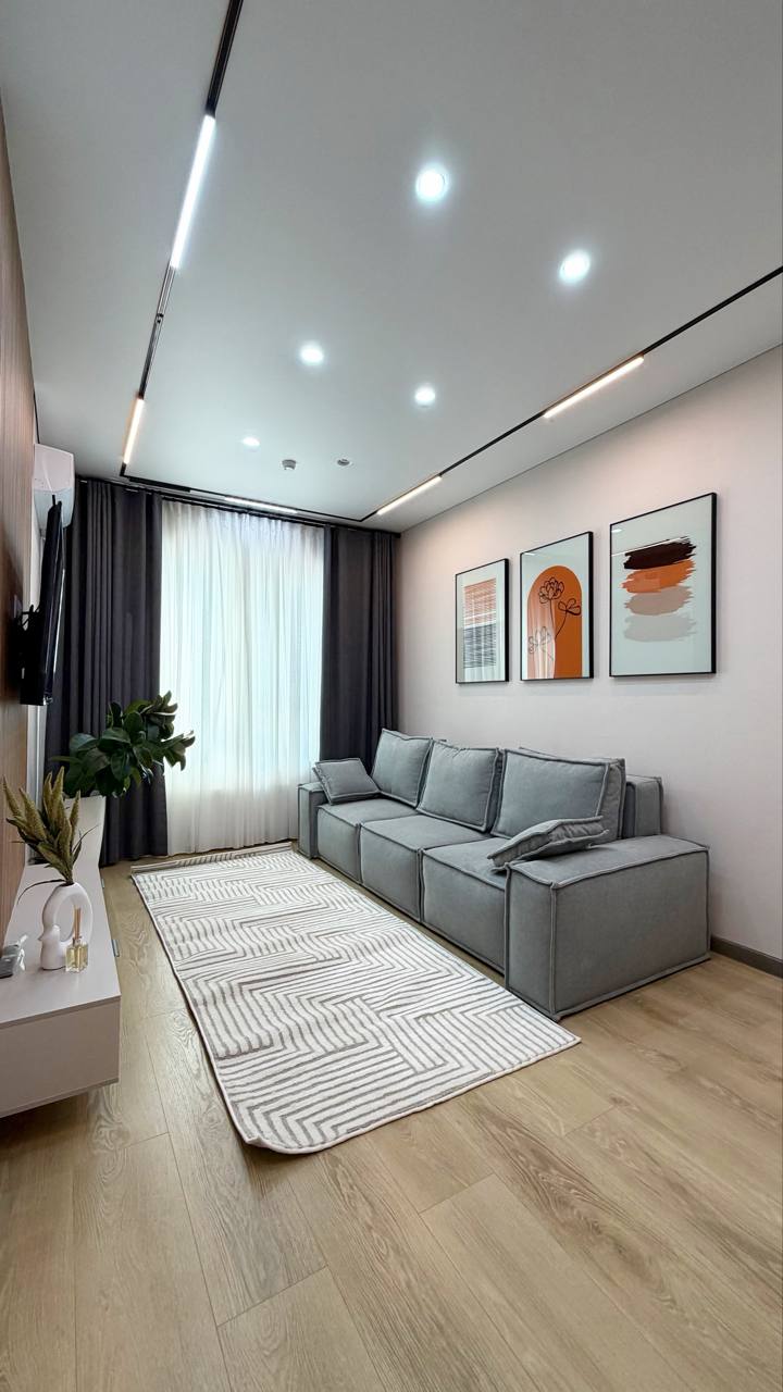 Apartment in Oz Makon by Golden House