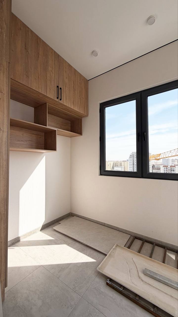 Apartment in Oz Makon by Golden House