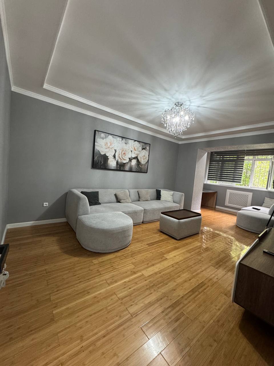 Ikkilamchi bozorda kvartira sotiladi: Elbek, Perevushka