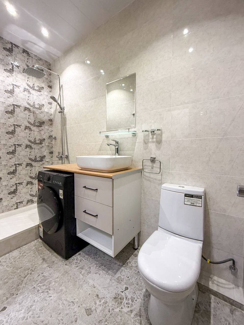 Apartment in a new building, Poitakht Residential Complex