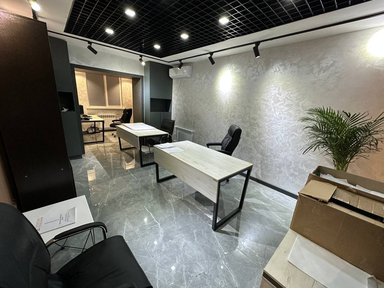 Office space for rent in the city center — C-1
